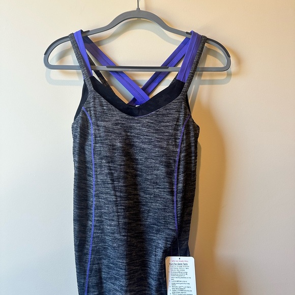 Lululemon NWT Dark Gray Tank Top w/ Built-in Purple Bra - Picture 2 of 6